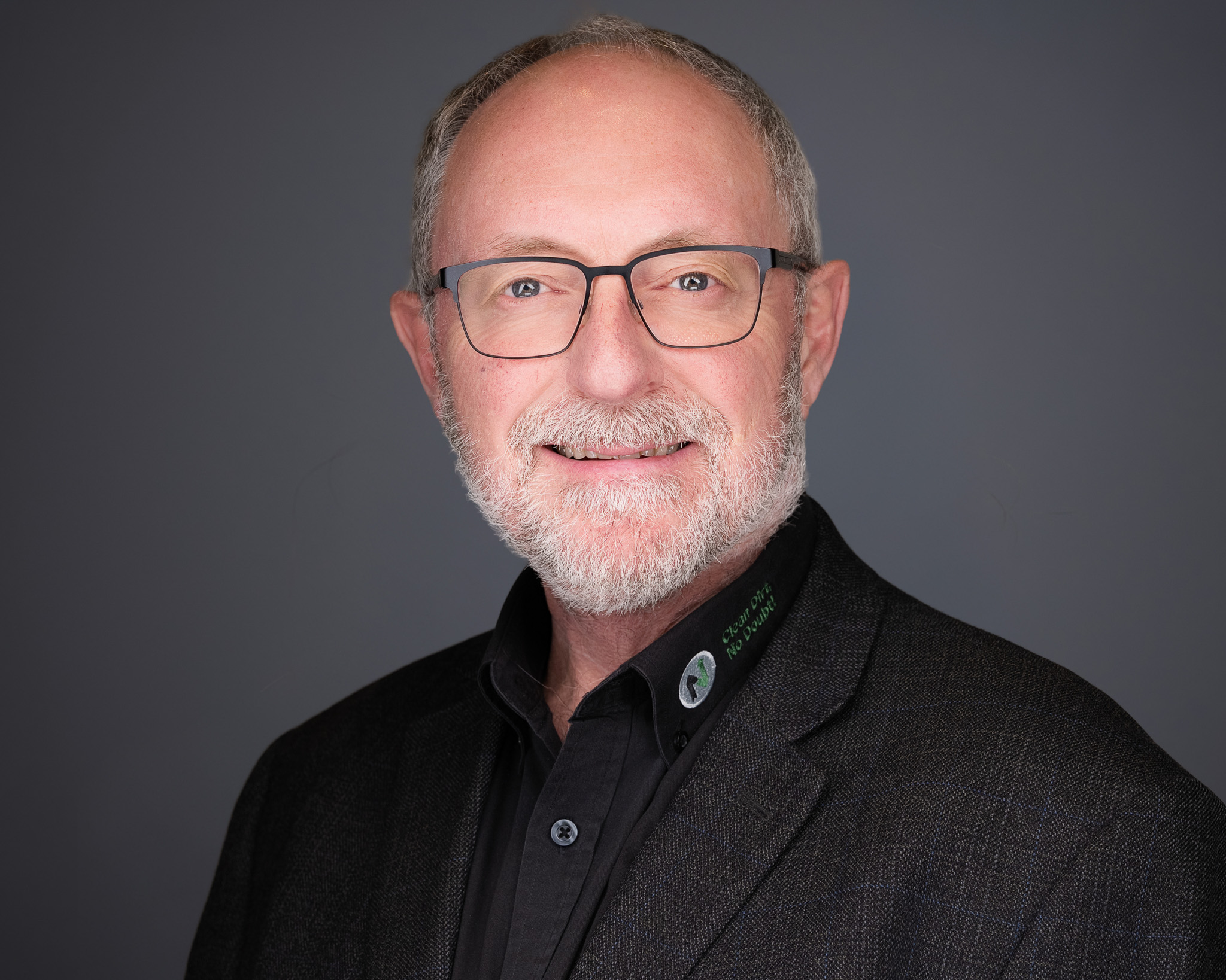 Logistics and aviation leader headshot at the Amazon Air Hub at DFW on the Coppell edge by 2mm Headshots