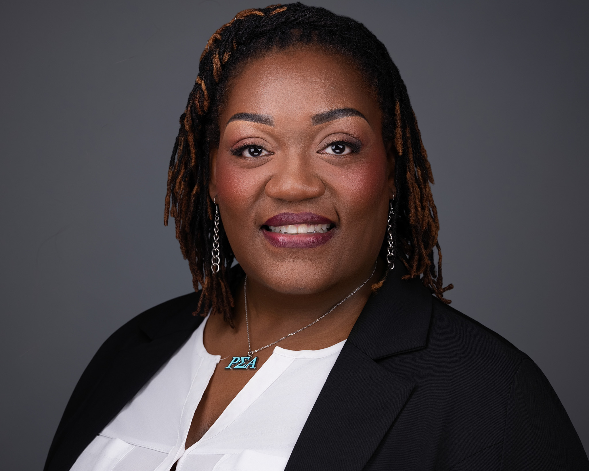 Healthcare provider headshot at Texas Health Alliance in North Fort Worth, TX by 2mm Headshots